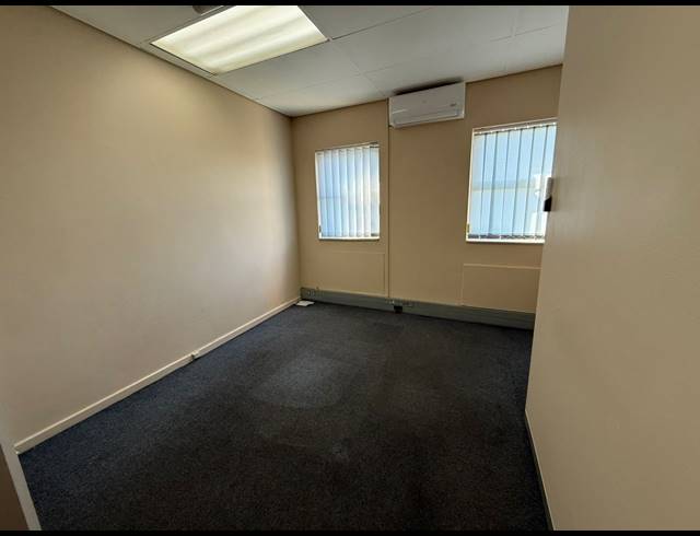 1,535M² WAREHOUSE TO LET IN SPARTAN